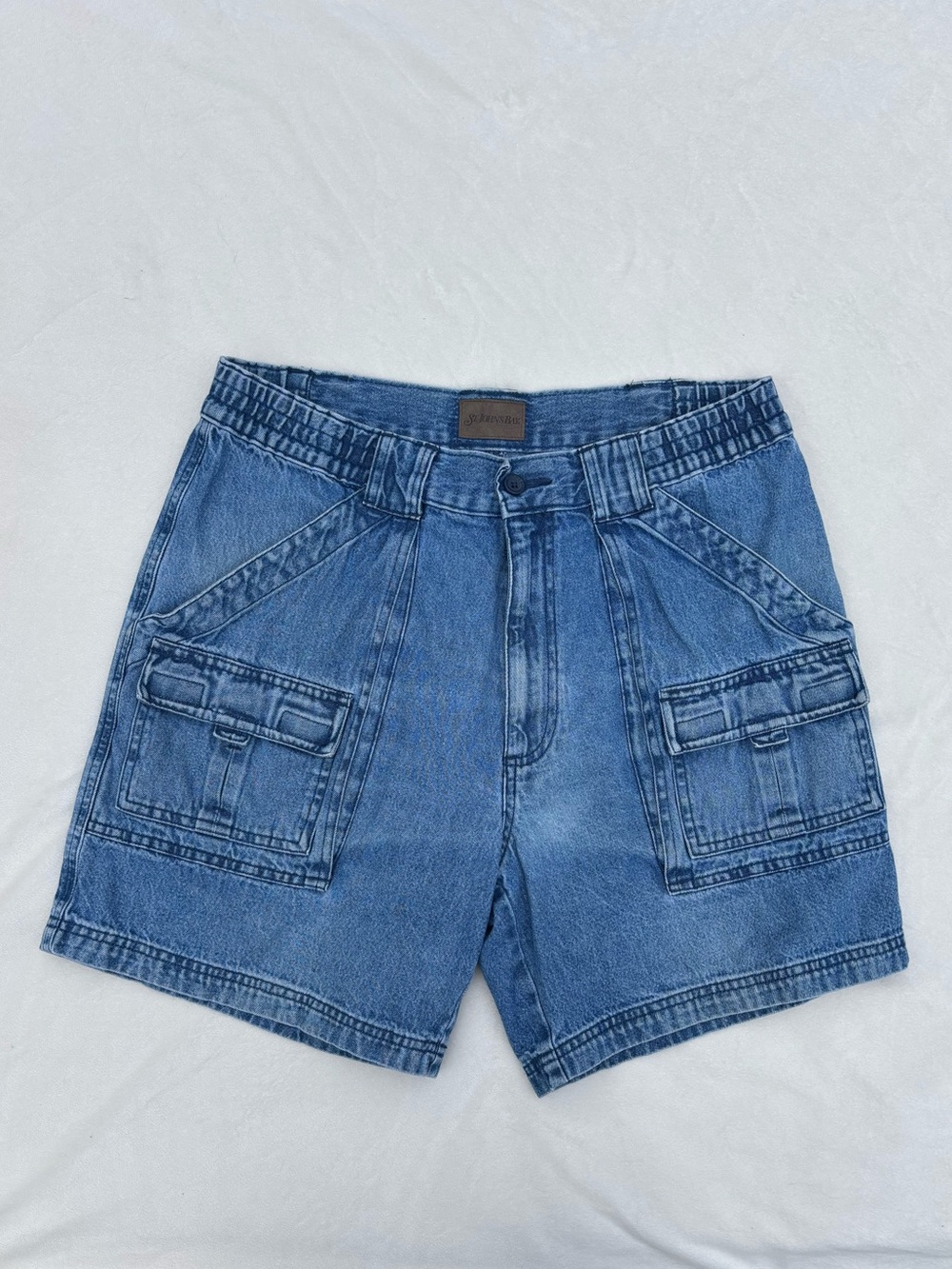 Vintage 90s / Y2K Men’s Baggy Cargo Shorts
